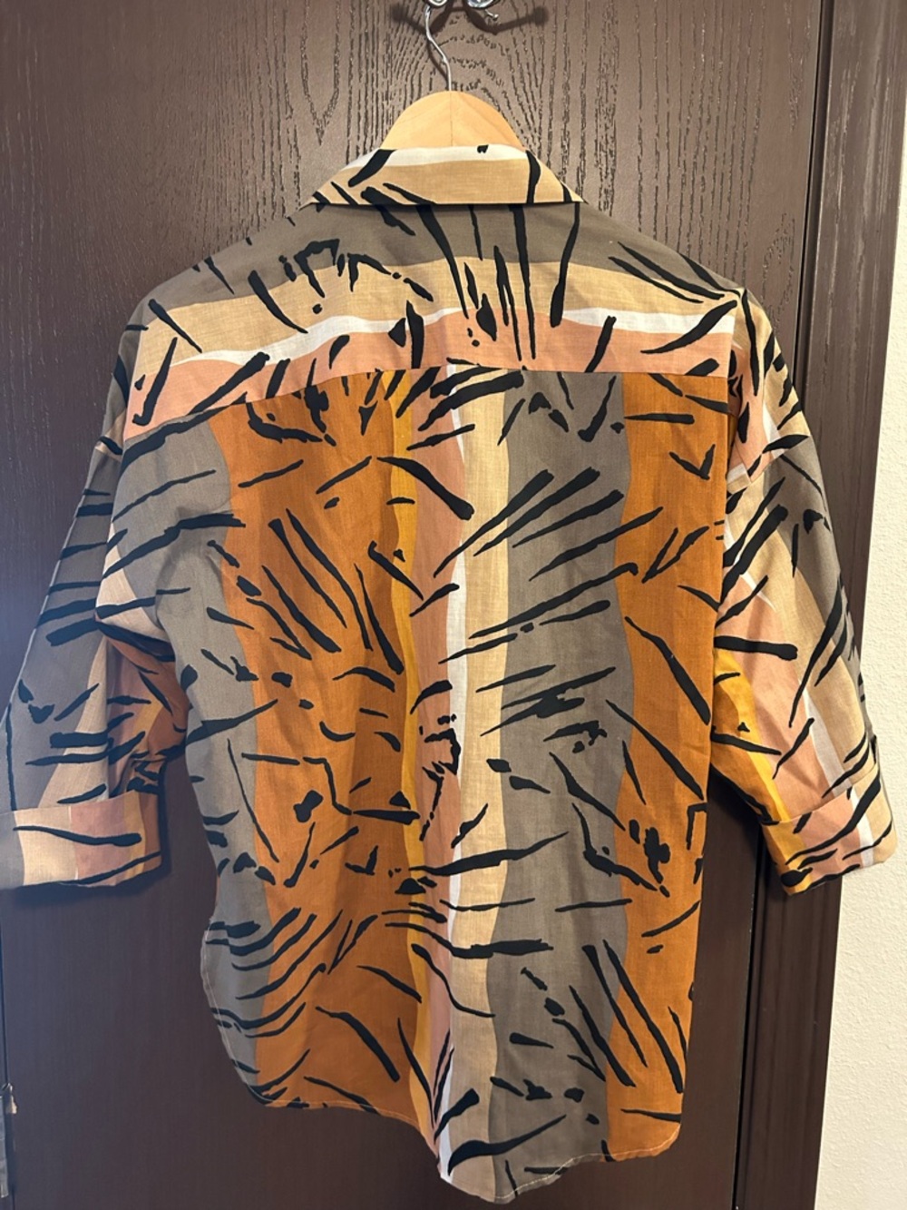 Vtg Abstract Striped Snap-Up Shirt in Rust, Beige & Black Womens XL - Picture 3 of 3